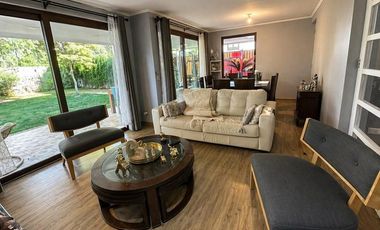 Casa 3D/3B en Santa Elena | Chicureo