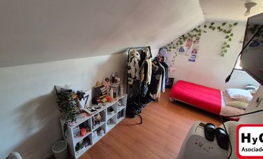Gran Oportunidad Casa de 3Pisos 5D/3B/2E y Potencial Quilicu