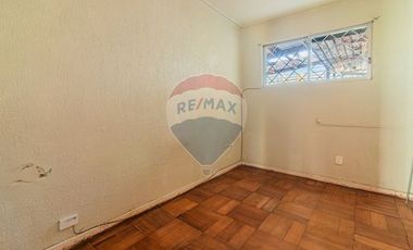 Casa para REMODELAR - Terreno 542 Mts2 D. Almagro