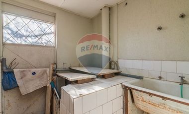 Casa para REMODELAR - Terreno 542 Mts2 D. Almagro