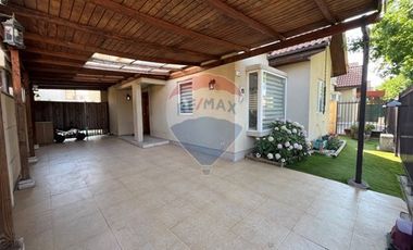 Casa Bosques Andinos 4D + 3B + Piscina + Quincho