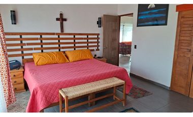 CASA EN RENTA EN VALLE DE BRAVO