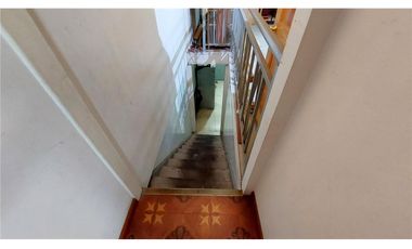 Venta Local con Patentes de Alcohol