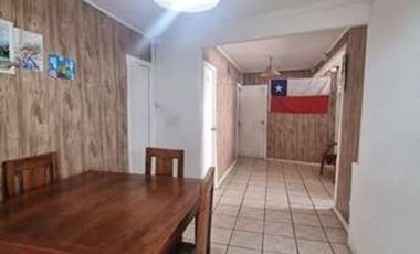 CASA EN VENTA OPORTUNIDAD A PASOS METRO LO CRUZAT