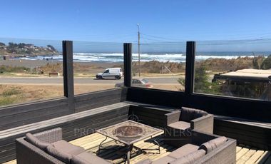 Pichilemu, Excelente Propiedad Comercial con Excepcional Vista