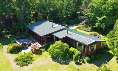 Casa con linda playa en Lago Panguipulli