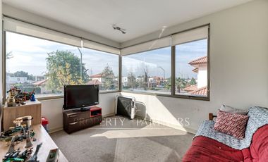 Casa mediterranea en Condominio Sta Elena