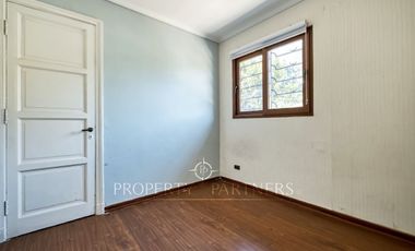 Encantadora Casa Estilo Colonial, ideal para remodelar y ampliar - El Arrayán.
