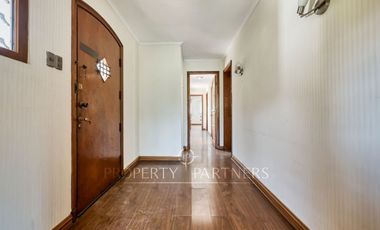 Encantadora Casa Estilo Colonial, ideal para remodelar y ampliar - El Arrayán.