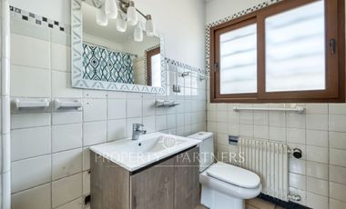 Encantadora Casa Estilo Colonial, ideal para remodelar y ampliar - El Arrayán.
