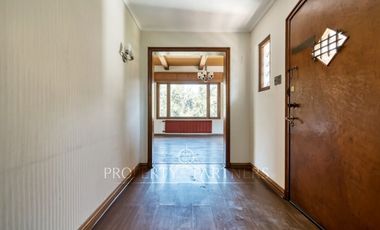 Encantadora Casa Estilo Colonial, ideal para remodelar y ampliar - El Arrayán.