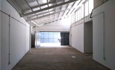 Arriendo Local Comercial, Vicuña Mackenna, Santiago