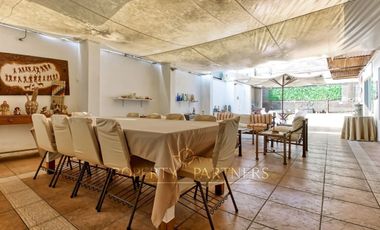 Casa de 5 dormitorios en Jardines del Sur