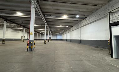 Depósito logístico en alquiler dentro de predio multicliente