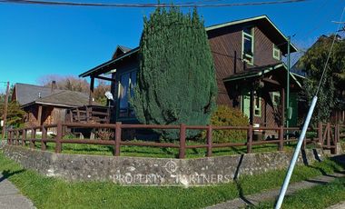 Casa esquina en sector costanera de Panguipulli