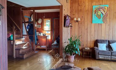 Casa esquina en sector costanera de Panguipulli