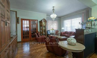 Amplia y cómoda casa en venta, barrio patrimonial Ñuñoa