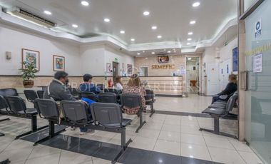 OPORTUNIDAD INVERSIONISTAS - Gran y céntrico centro médico (Rebajado)