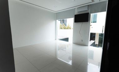 RESIDENCIA DE LUJO EN VENTA PARQUE VIRREYES
