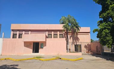 BODEGA EN RENTA SOBRE AV. MANUEL VALLARTA EN COL. CENTRO, CULIACÁN ¡Ideal para tu negocio!