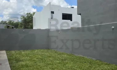 Casa en renta en Altares Residencial, Santiago, Nuevo León