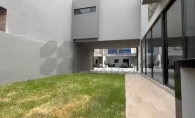 Casa en renta en Altares Residencial, Santiago, Nuevo León