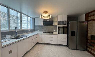 Casa venta o renta Toluca en Col. Federal cerca de Tollocan y del Sanatorio Toluca, remodelada.