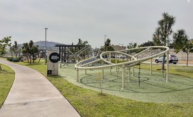 Excelente Terreno con 12m de Frente, cerca de Casa Club