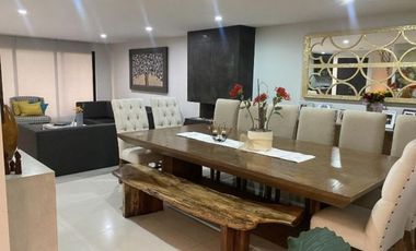 Casa amueblada con roof garden y amenidades en venta o renta en Residencial Ibiza, Metepec.