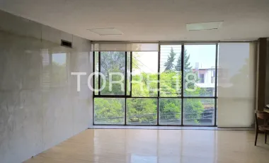 Casa en venta en Lomas de Tecamachalco, Naucalpan de Juárez, México