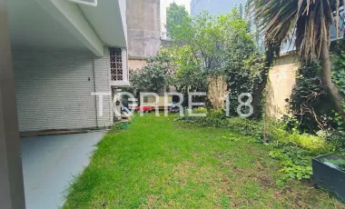 Casa en venta en Lomas de Tecamachalco, Naucalpan de Juárez, México