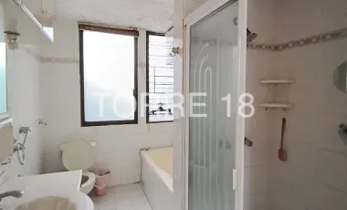 Casa en venta en Lomas de Tecamachalco, Naucalpan de Juárez, México