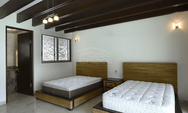 Casa en Fraccionamiento en La Herradura, Cuernavaca, Morelos CAEN-1302-Fr