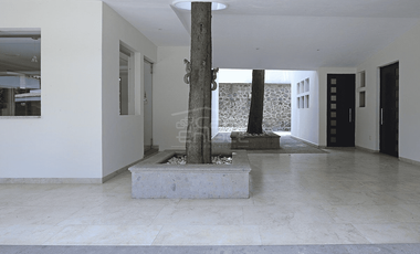 Casa en Fraccionamiento en La Herradura, Cuernavaca, Morelos CAEN-1302-Fr