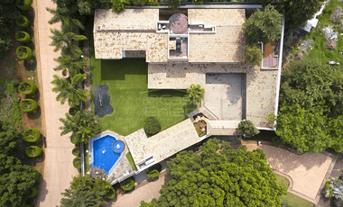 Casa en Fraccionamiento en La Herradura, Cuernavaca, Morelos CAEN-1302-Fr