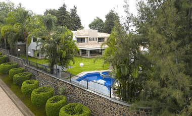 Casa en Fraccionamiento en La Herradura, Cuernavaca, Morelos CAEN-1302-Fr