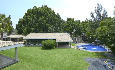 Casa en Fraccionamiento en La Herradura, Cuernavaca, Morelos CAEN-1302-Fr