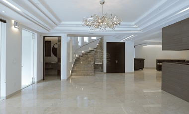 Casa en Fraccionamiento en La Herradura, Cuernavaca, Morelos CAEN-1302-Fr