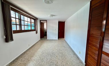 Casa Sola en Venta en Colonia Obrera | 3 Recámaras | 2 Estacionamientos | Amplios Espacios
