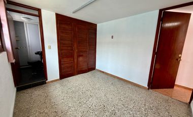 Casa Sola en Venta en Colonia Obrera | 3 Recámaras | 2 Estacionamientos | Amplios Espacios