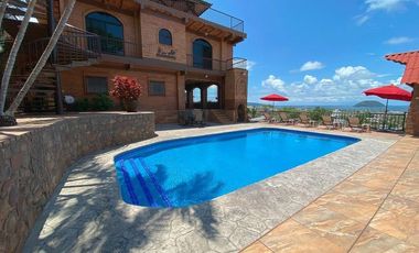 HOTEL EN VENTA EN LA PEÑITA DE JALTEMBA NAYARIT