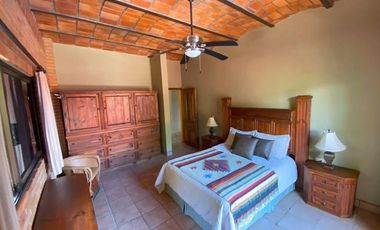 HOTEL EN VENTA EN LA PEÑITA DE JALTEMBA NAYARIT