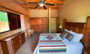 HOTEL EN VENTA EN LA PEÑITA DE JALTEMBA NAYARIT