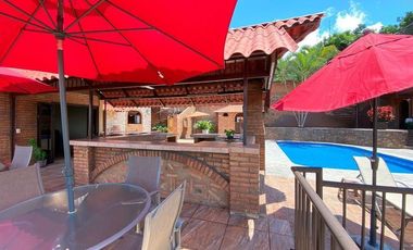 HOTEL EN VENTA EN LA PEÑITA DE JALTEMBA NAYARIT