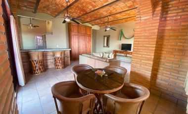 HOTEL EN VENTA EN LA PEÑITA DE JALTEMBA NAYARIT