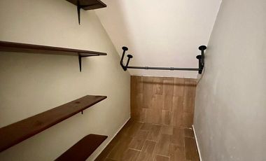 Casa en Renta en Residencial Esmeralda Colima Frente Jardín 4 Recámaras