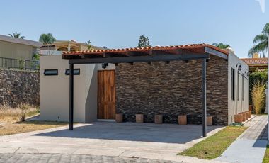 Casa de 3 habitaciones en Ajijic, un solo piso, a 3 minutos de Walmart y Centro Comercial Laguna Mall