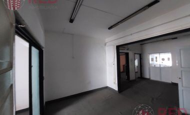 Casa  Apta Credito , Apta Desarrollo en Área Centro Este