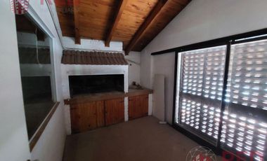Casa  Apta Credito , Apta Desarrollo en Área Centro Este