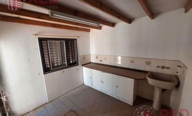 Casa  Apta Credito , Apta Desarrollo en Área Centro Este
